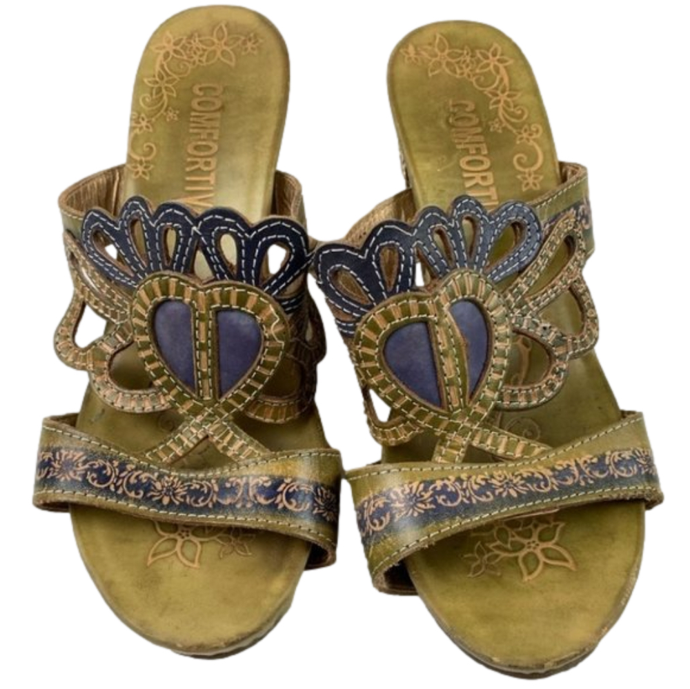 Comfortiva Wedge Sandal size 38